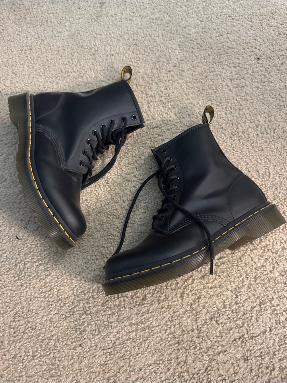 dr marten boots sz 8
